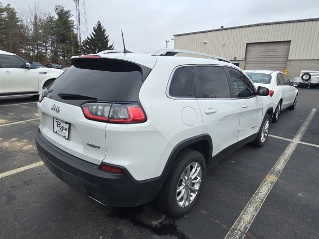 Used 2019 Jeep Cherokee Latitude w/ Cold Weather Group image 7