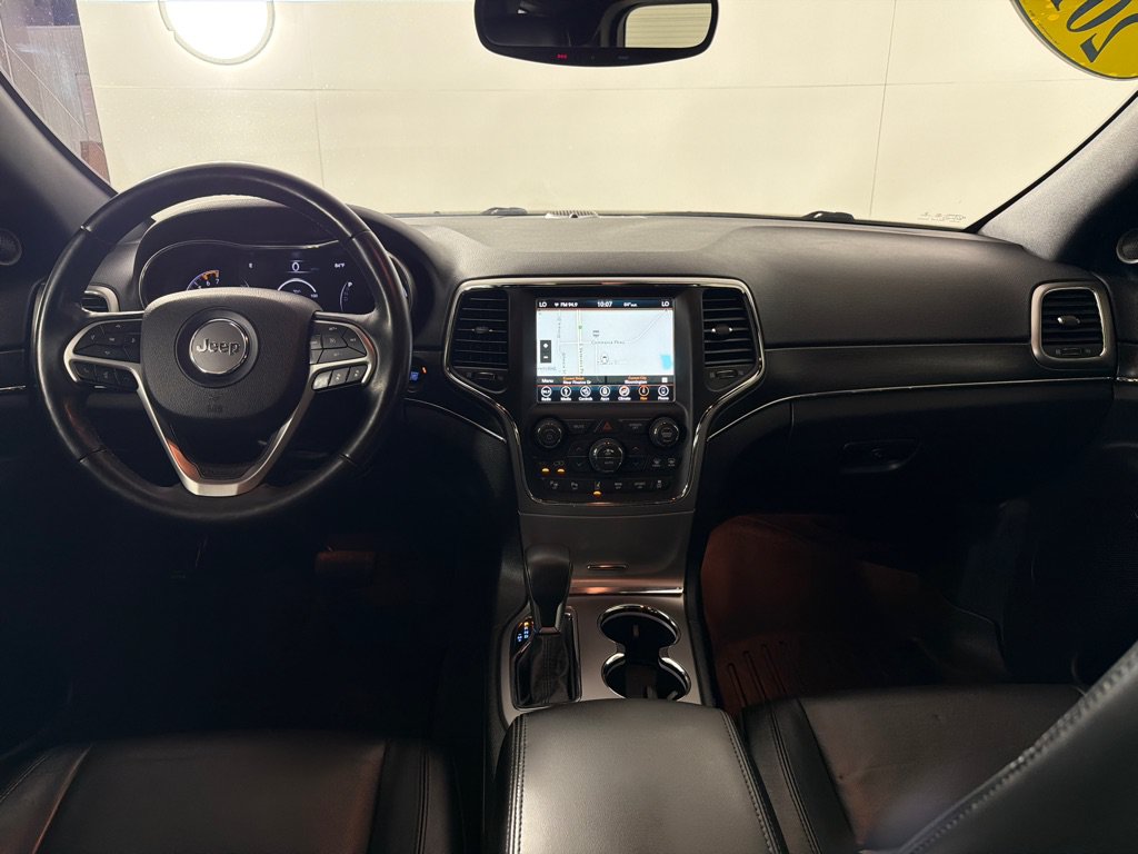 Used 2018 Jeep Grand Cherokee Limited AWD/4WD image 27