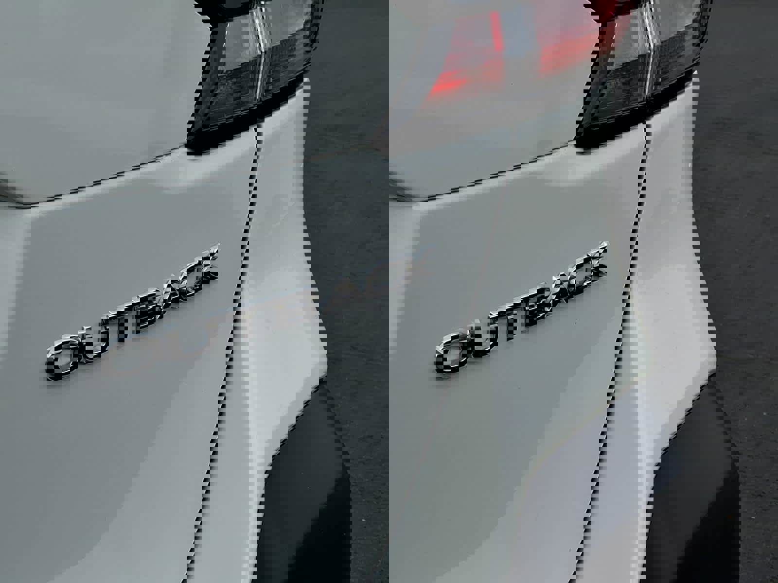 Certified 2025 Subaru Outback Premium image 15