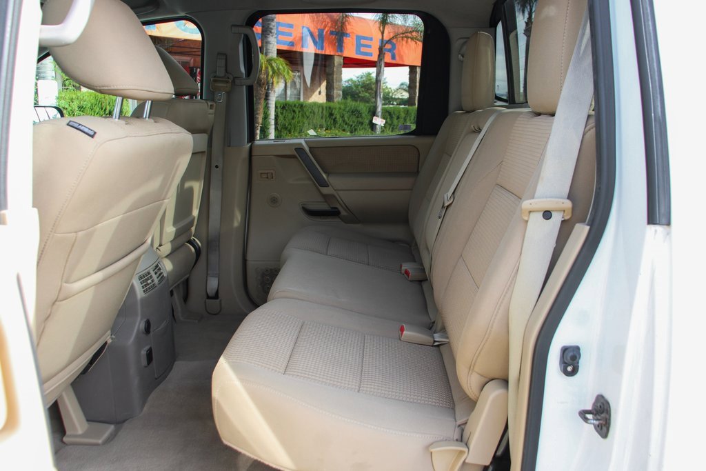 Used 2013 Nissan Titan SV w/ SV Value Truck Pkg image 32