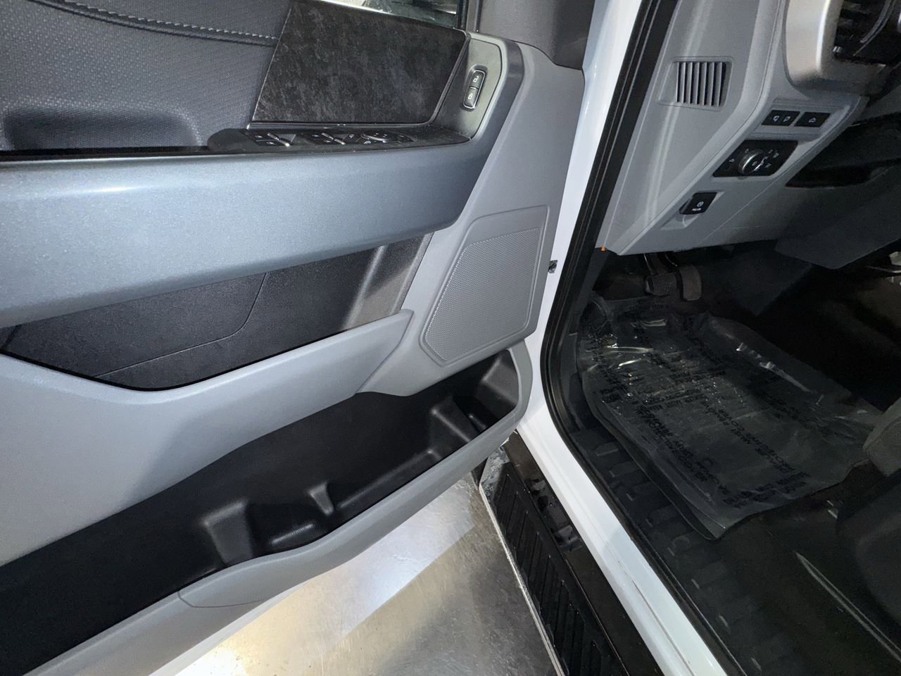 Used 2021 Ford F150 XLT w/ Equipment Group 302A High image 20