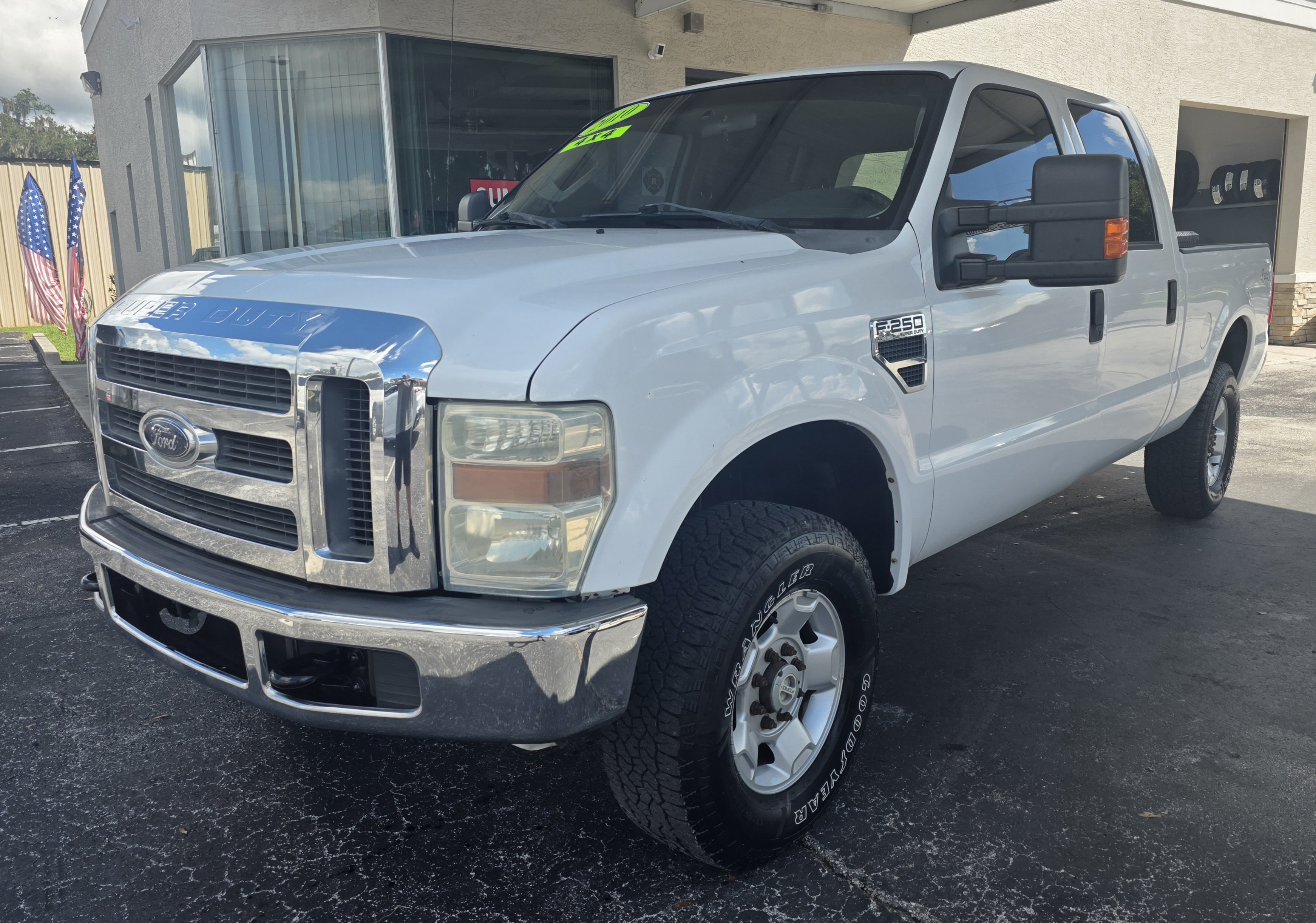 Used 2010 Ford F250 XL AWD/4WD image 2