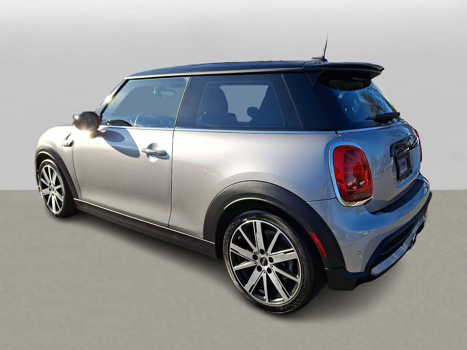 Certified 2024 MINI Cooper S image 5
