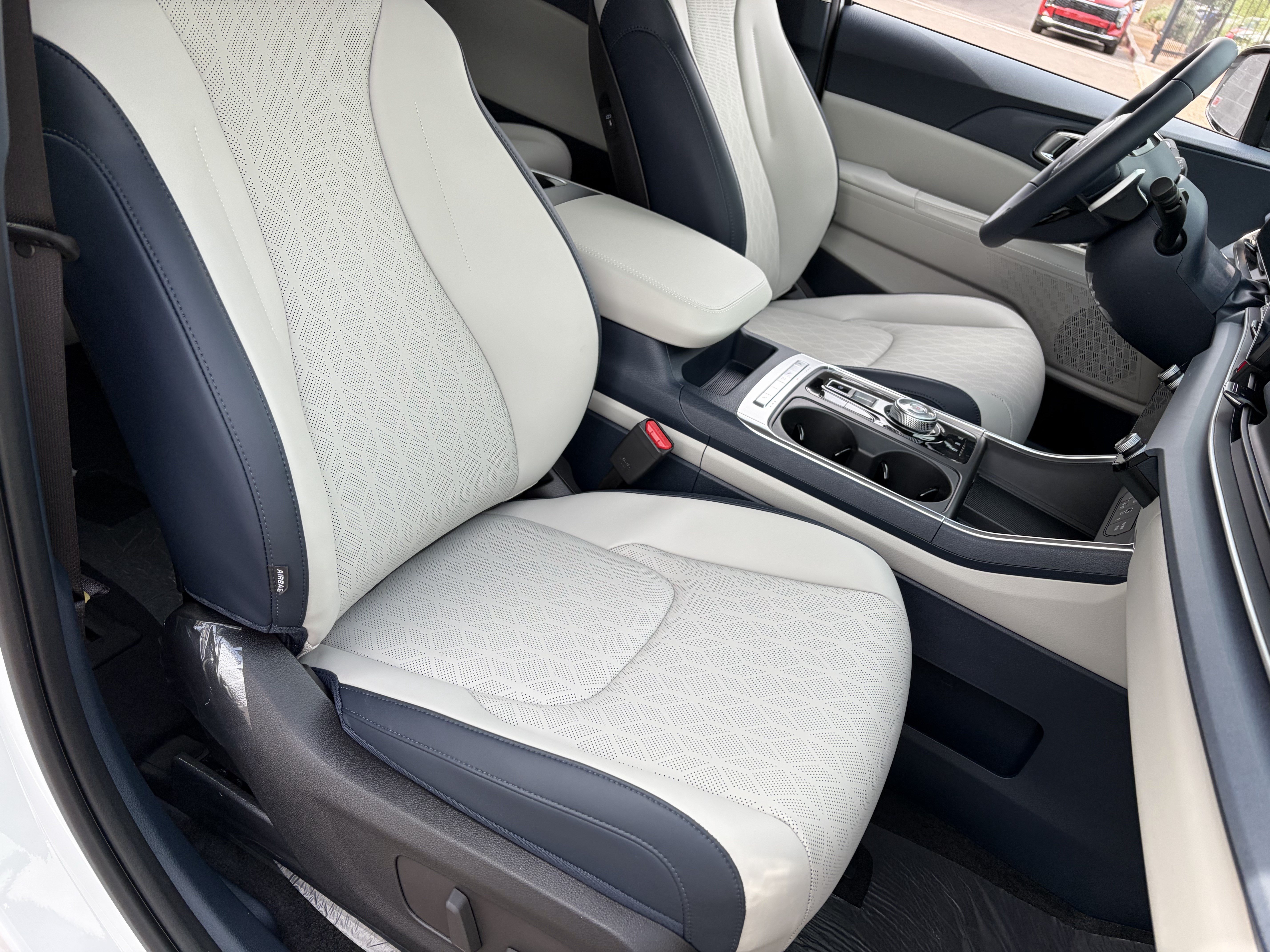 New 2026 Kia Carnival EX FWD image 8