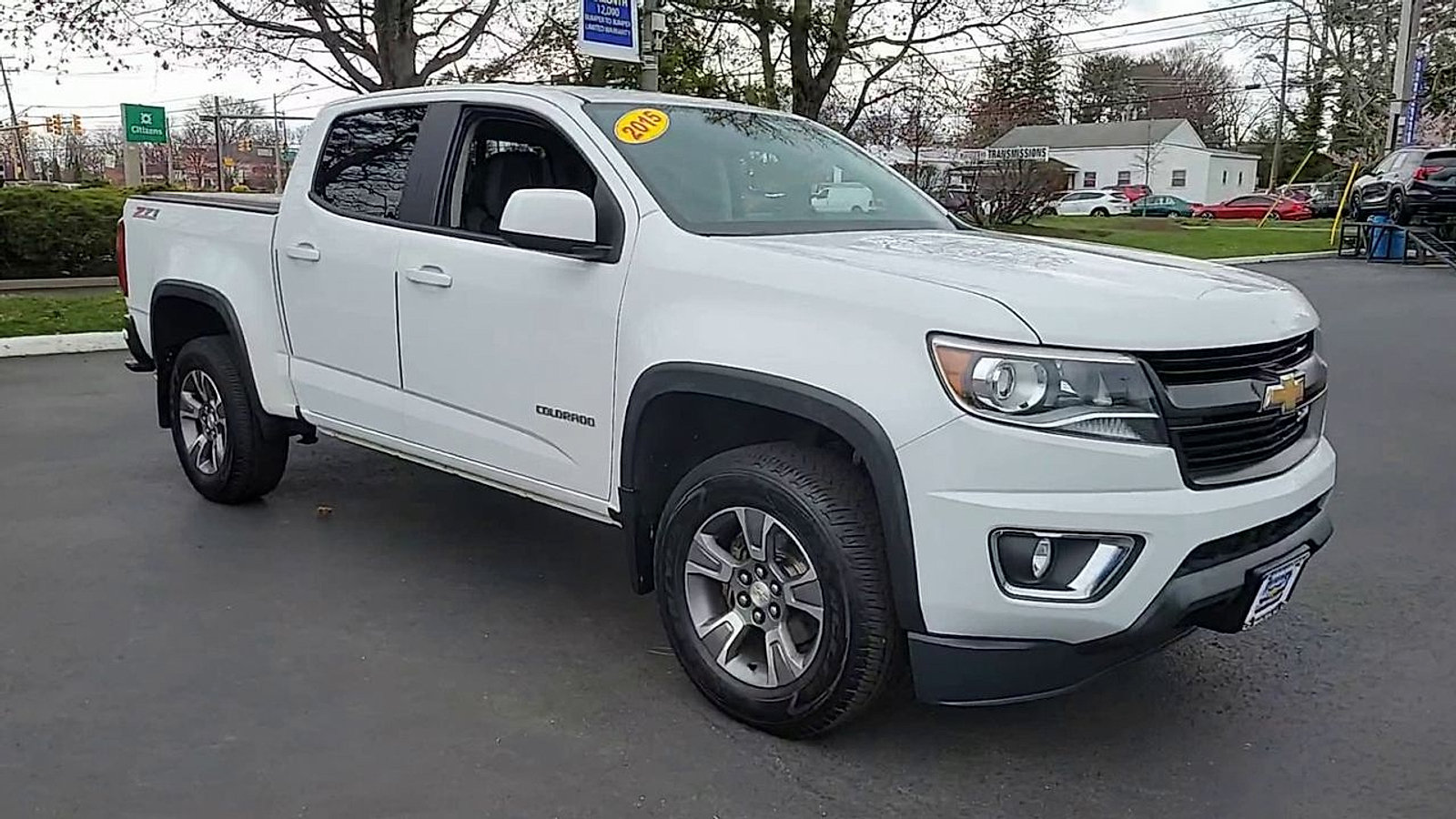 Used 2015 Chevrolet Colorado Z71 AWD/4WD image 2