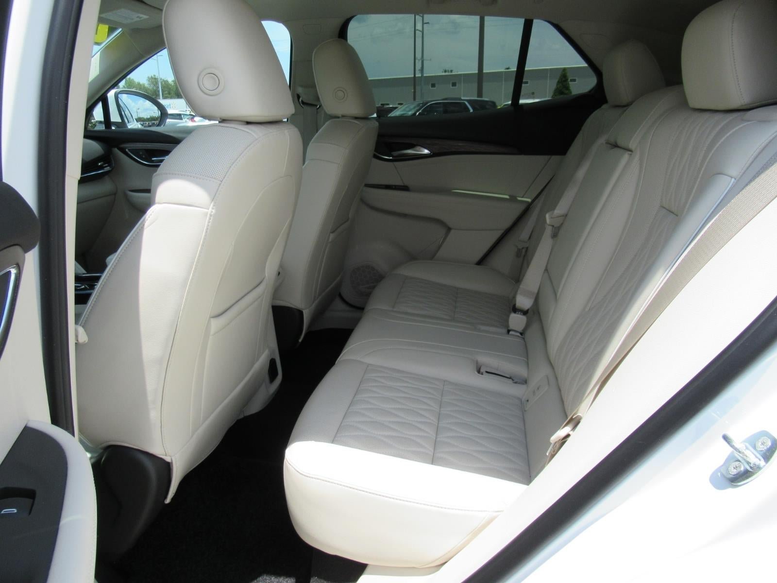 Used 2022 Buick Envision Avenir w/ Technology Package II FWD image 36