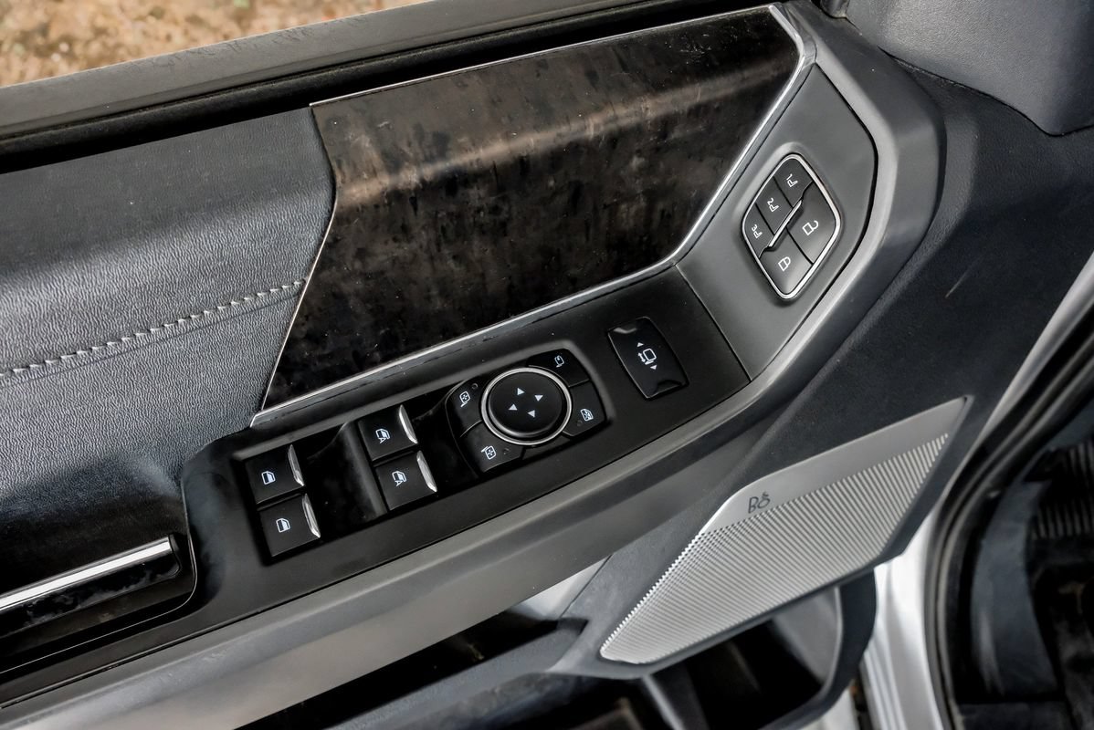 Used 2023 Ford F350 Lariat w/ FX4 Off-Road Package AWD/4WD image 44