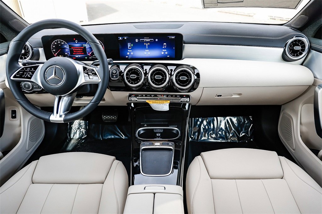 New 2025 Mercedes-Benz CLA 250 image 10