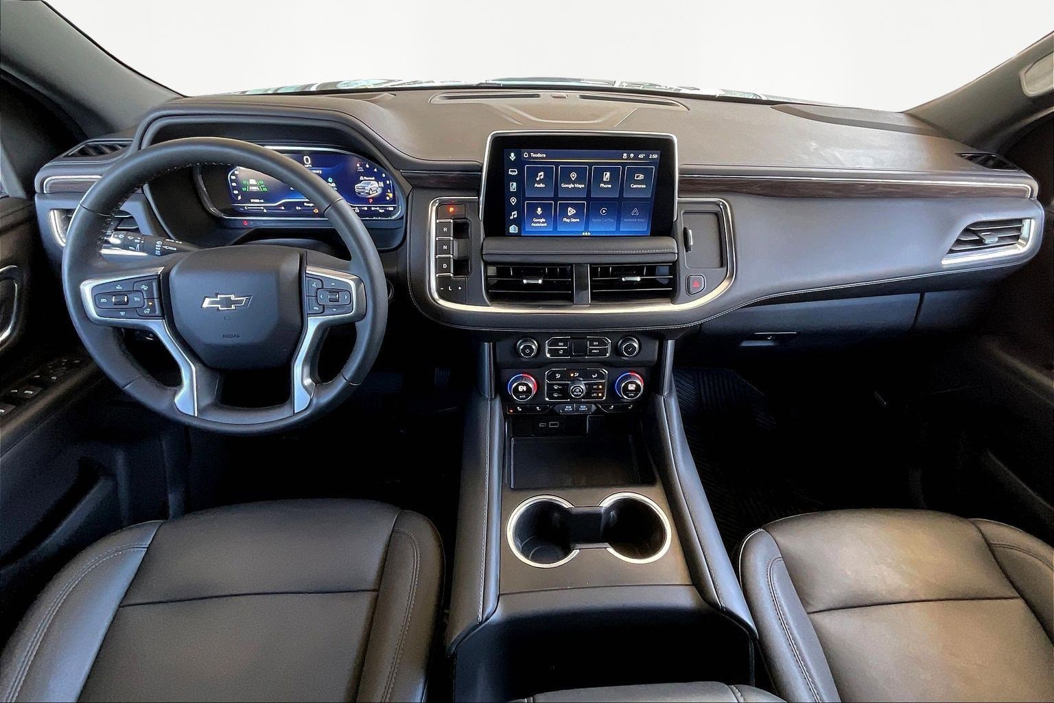 Used 2023 Chevrolet Suburban Z71 w/ Luxury Package image 8