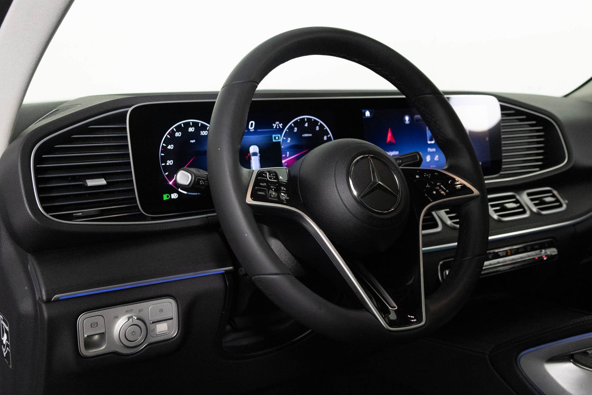 Used 2024 Mercedes-Benz GLE 350 4MATIC image 32