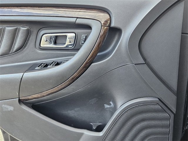 Used 2019 Ford Taurus Limited image 23