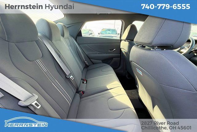 Used 2024 Hyundai Elantra SEL image 26