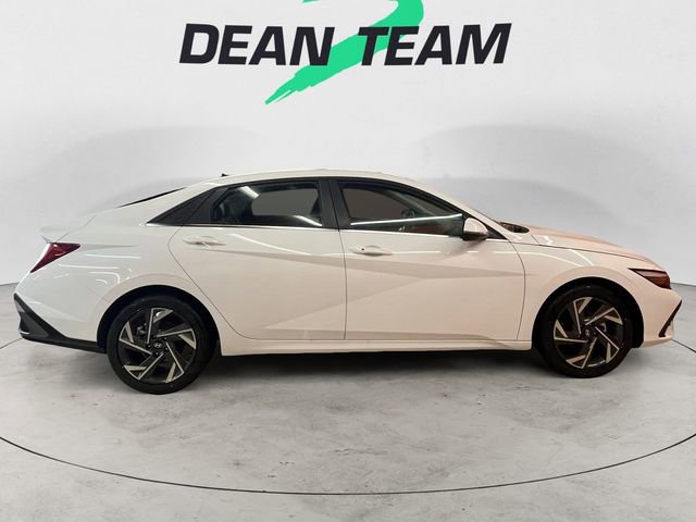 New 2026 Hyundai Elantra Limited image 8