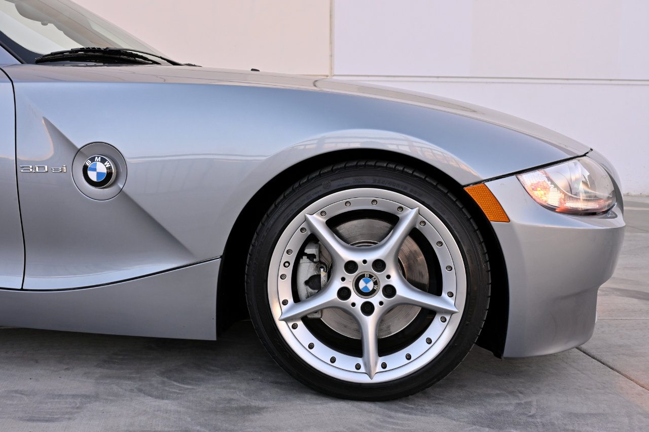Used 2006 BMW Z4 3.0si RWD image 34