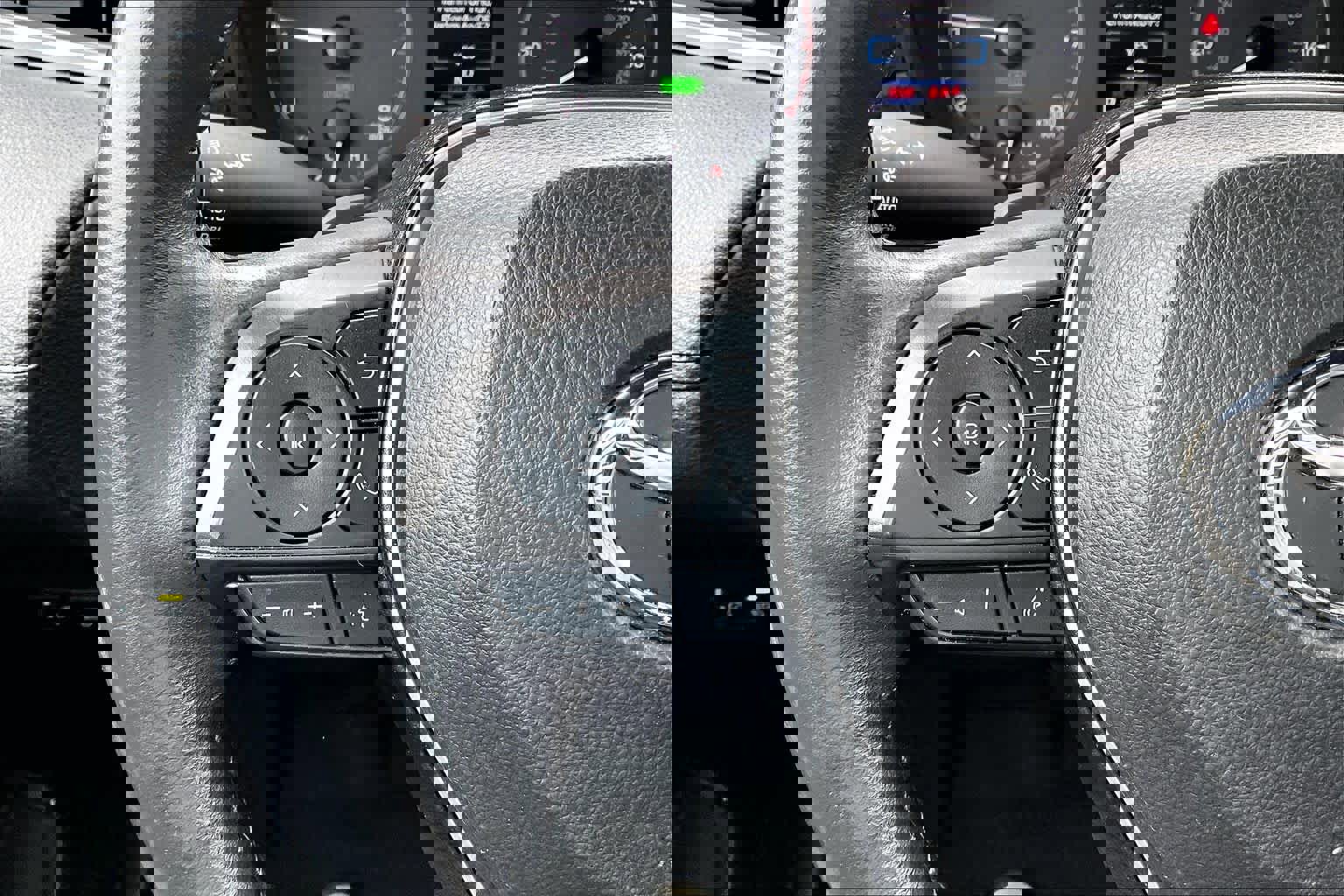 Certified 2024 Toyota Corolla Cross SE image 23