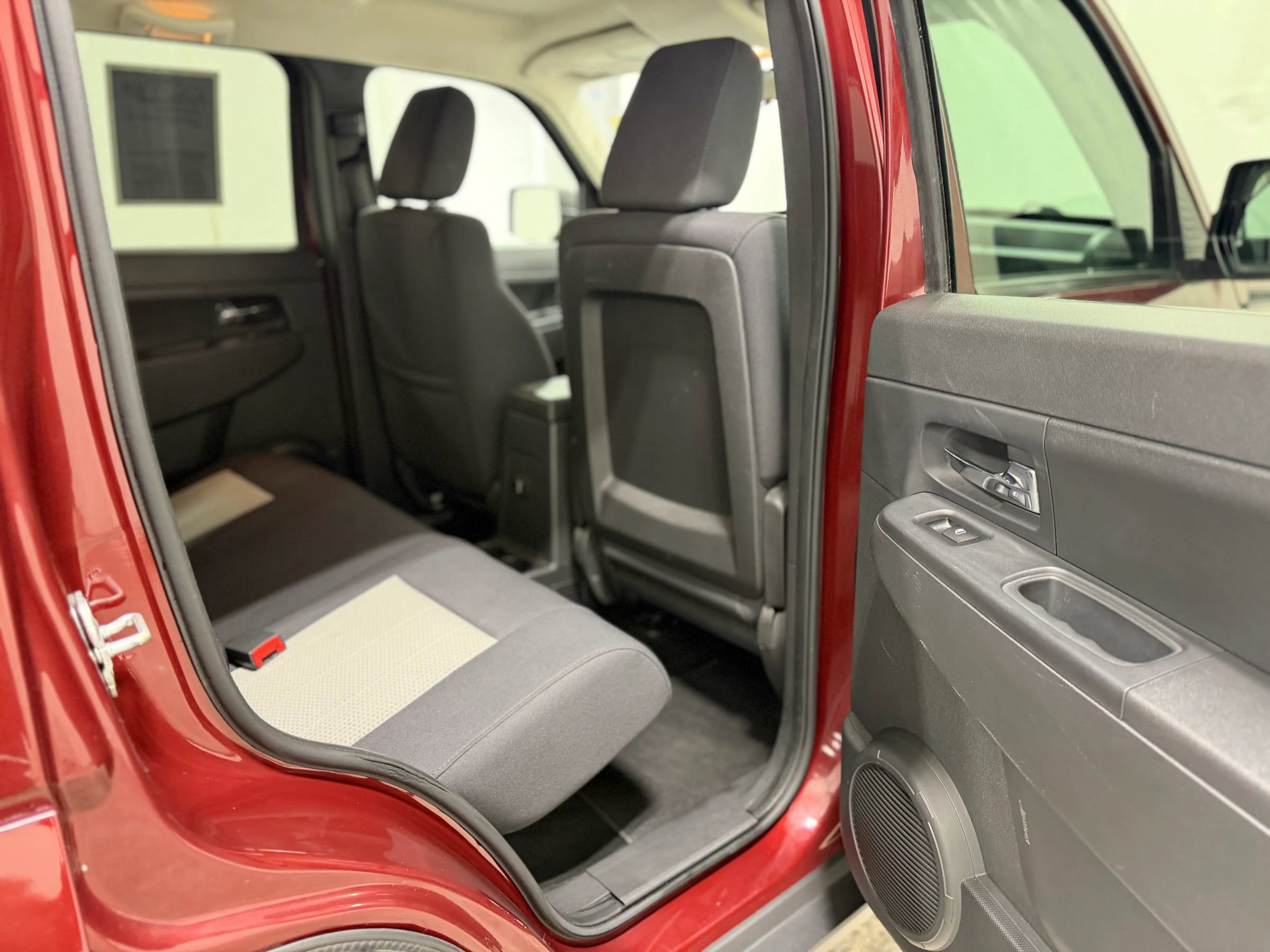 Used 2009 Jeep Liberty Sport w/ Popular Equipment Group AWD/4WD image 25