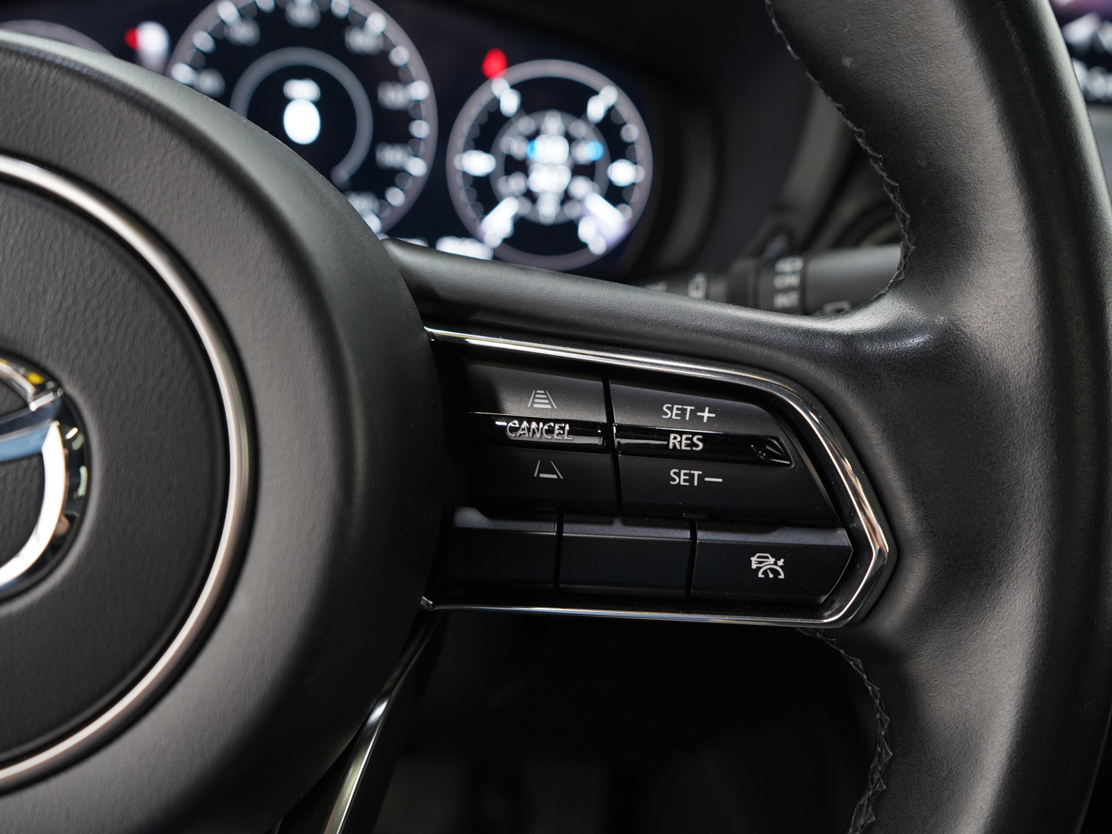 Certified 2024 MAZDA CX-90 Plug-In Hybrid w/ Premium Plus image 33