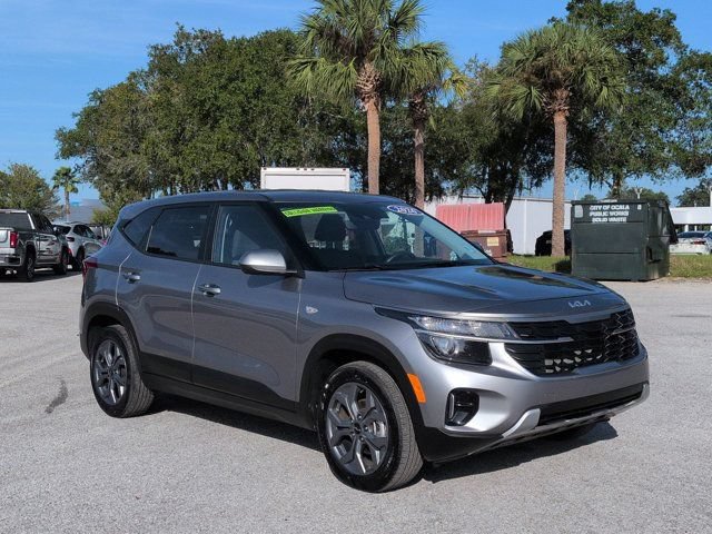 Used 2026 Kia Seltos LX FWD image 2