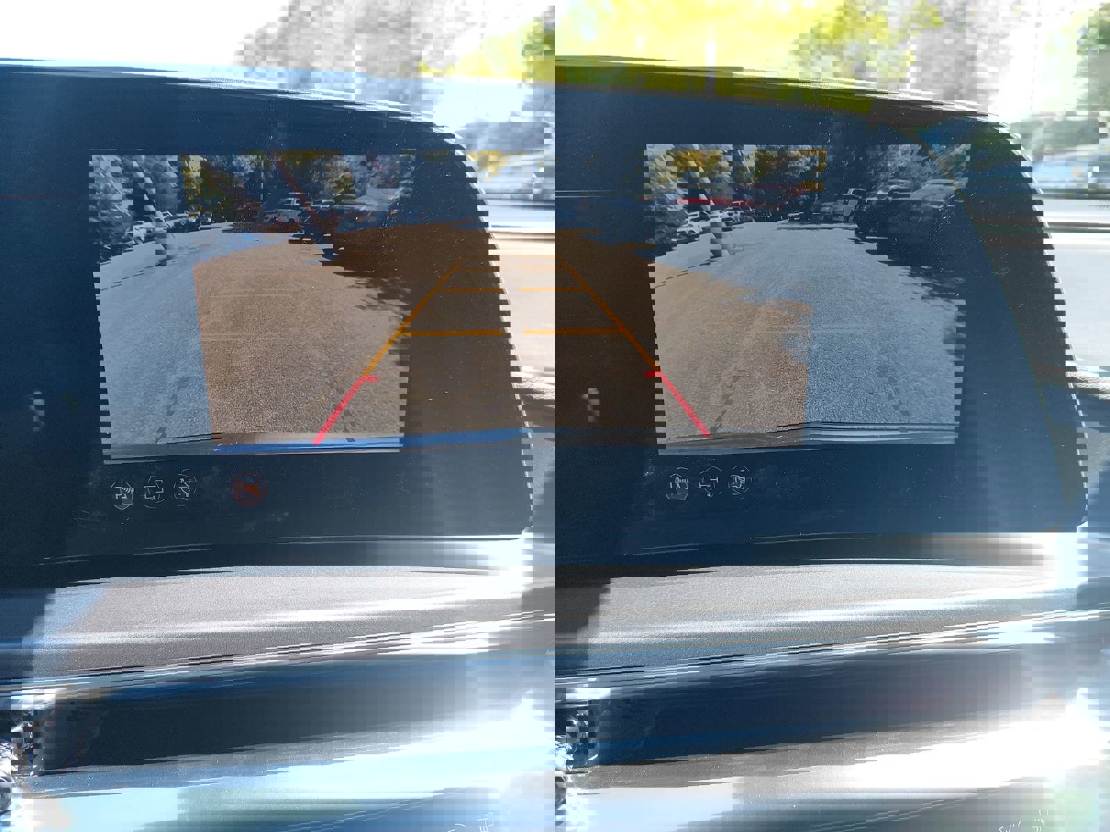 Used 2024 Cadillac Lyriq Tech w/ Driver Assist Package image 26