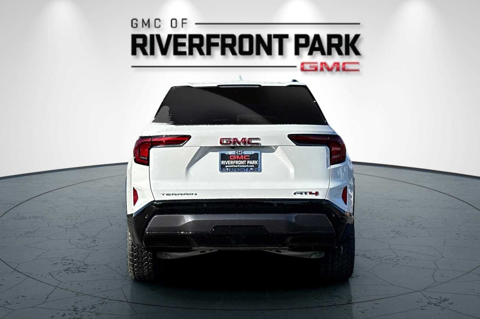 New 2026 GMC Terrain AT4 w/ Convenience Package III AWD/4WD image 4