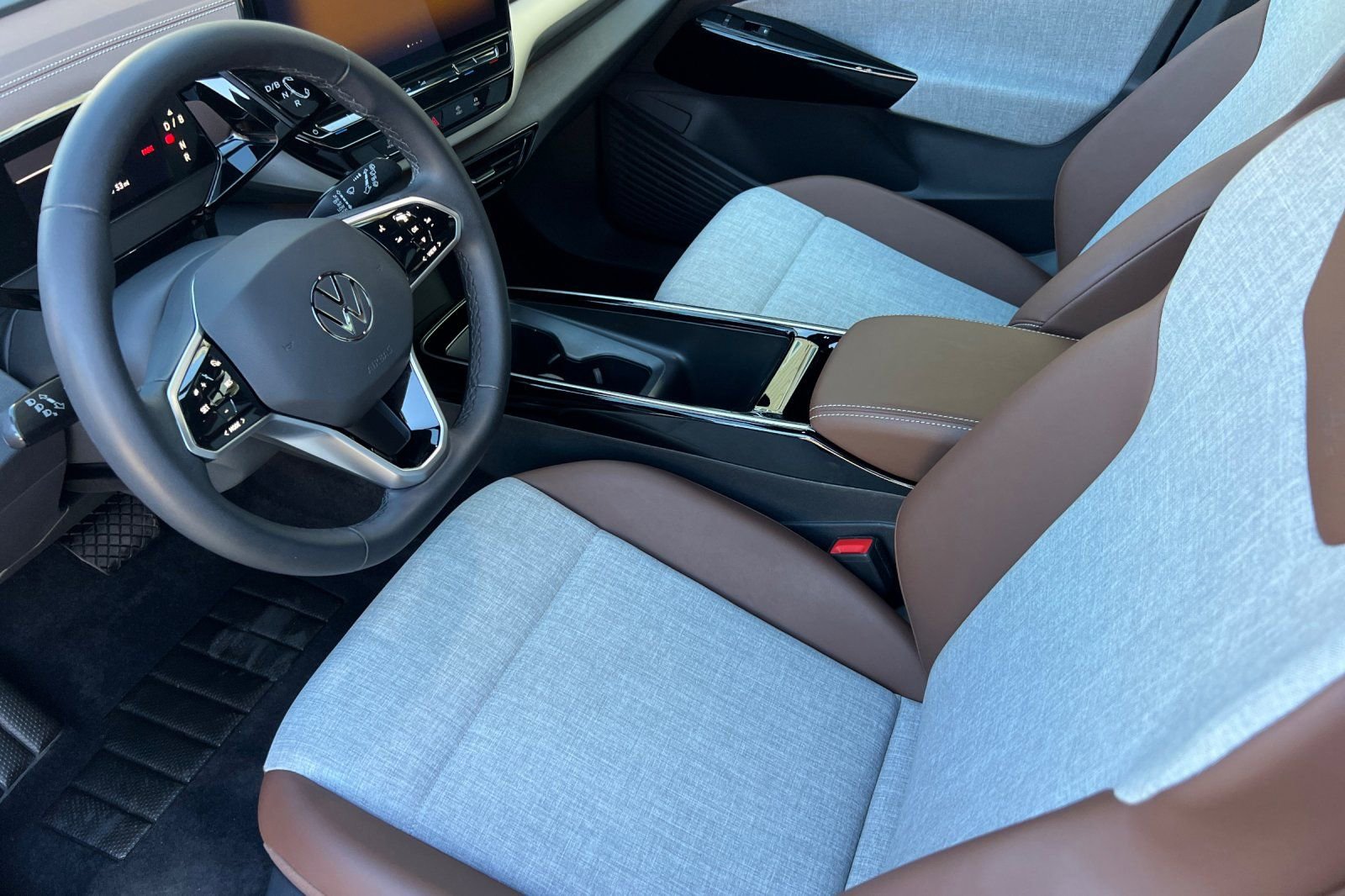 Used 2023 Volkswagen ID.4 Pro image 10