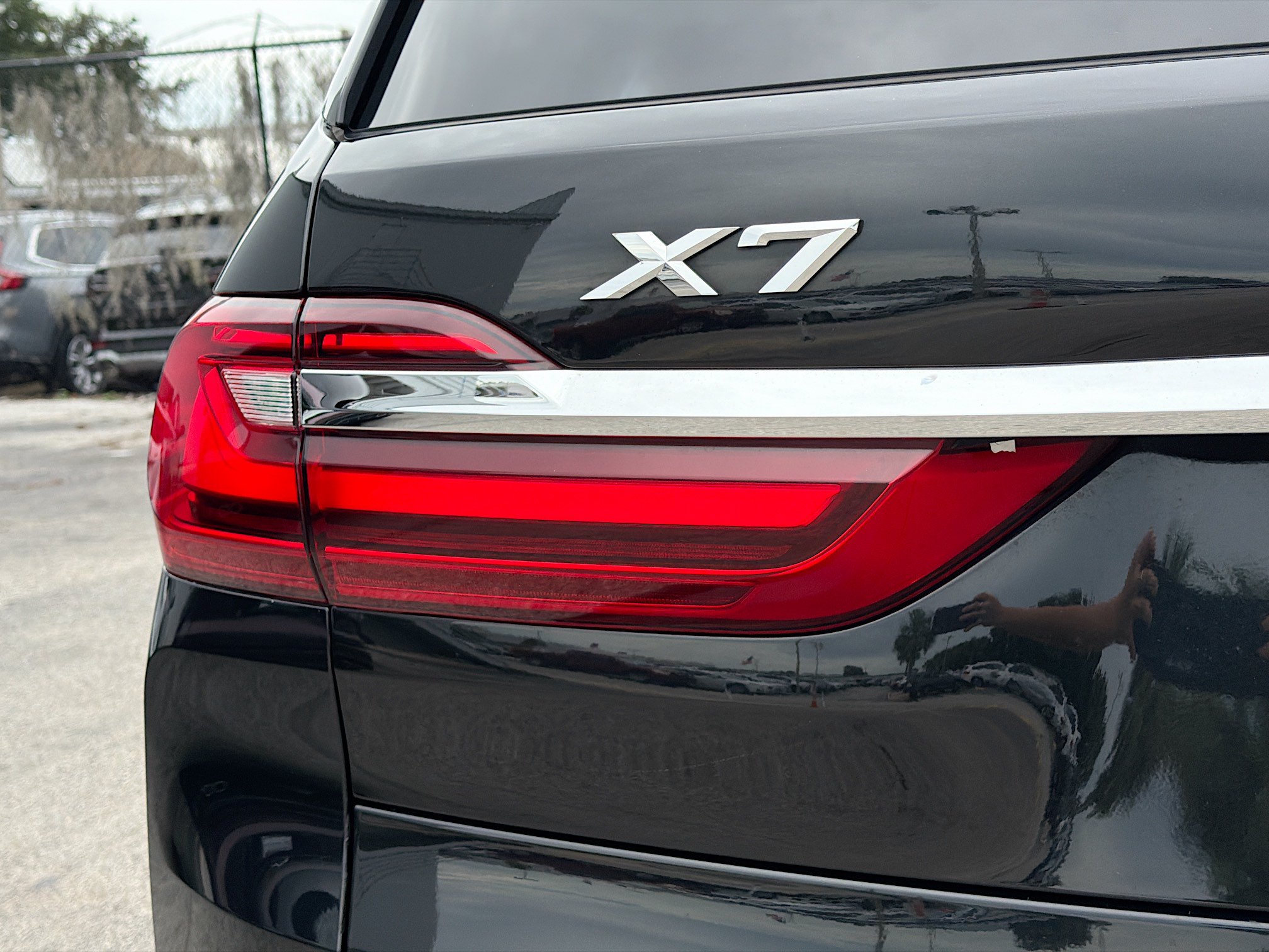 Used 2022 BMW X7 xDrive40i w/ Premium Package AWD/4WD image 10