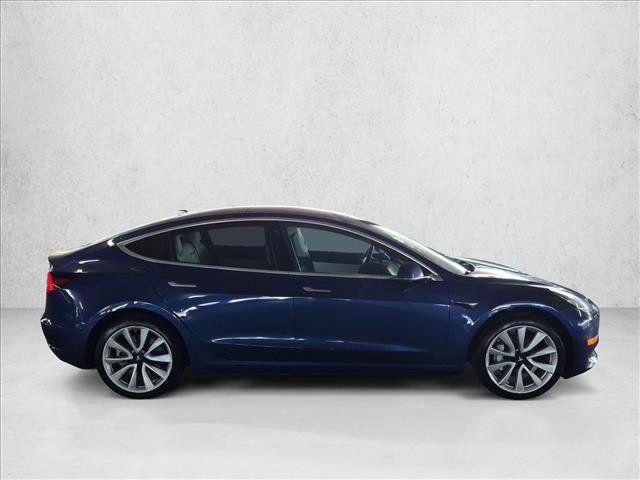 Used 2019 Tesla Model 3 Standard Range RWD image 4