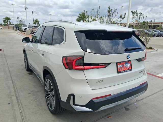 New 2026 BMW X1 xDrive28i w/ Convenience Package AWD/4WD image 4