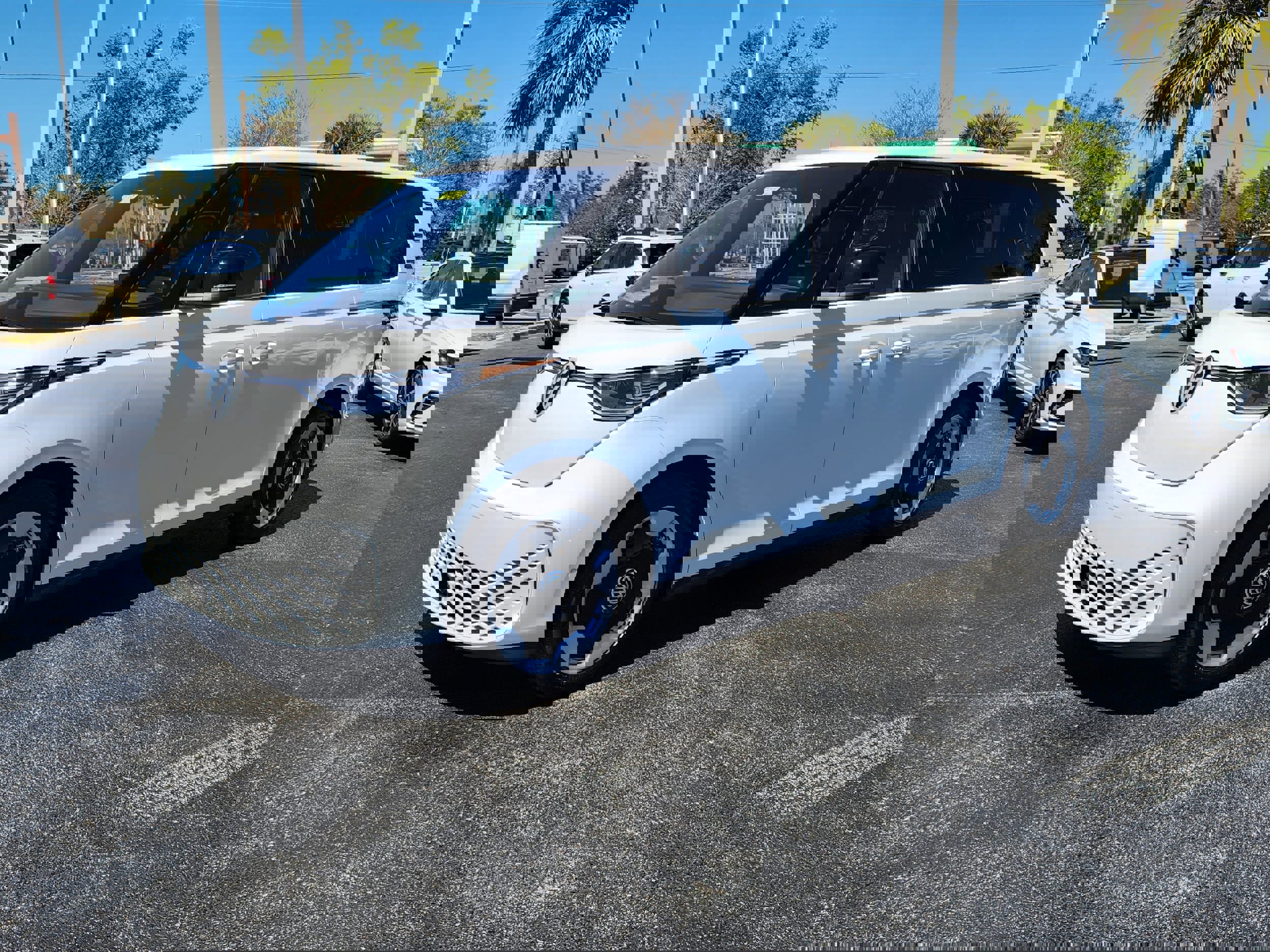 New 2025 Volkswagen ID. Buzz Pro S image 3