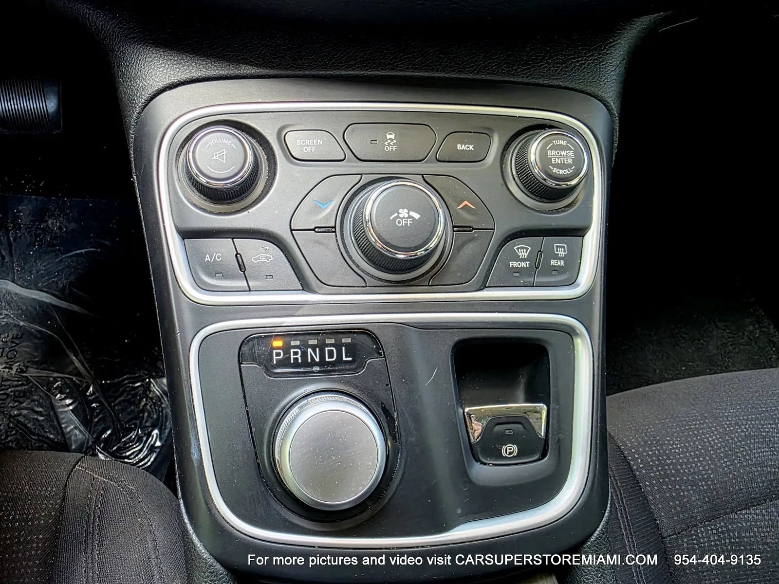 Used 2015 Chrysler 200 Limited w/ Convenience Group FWD image 33