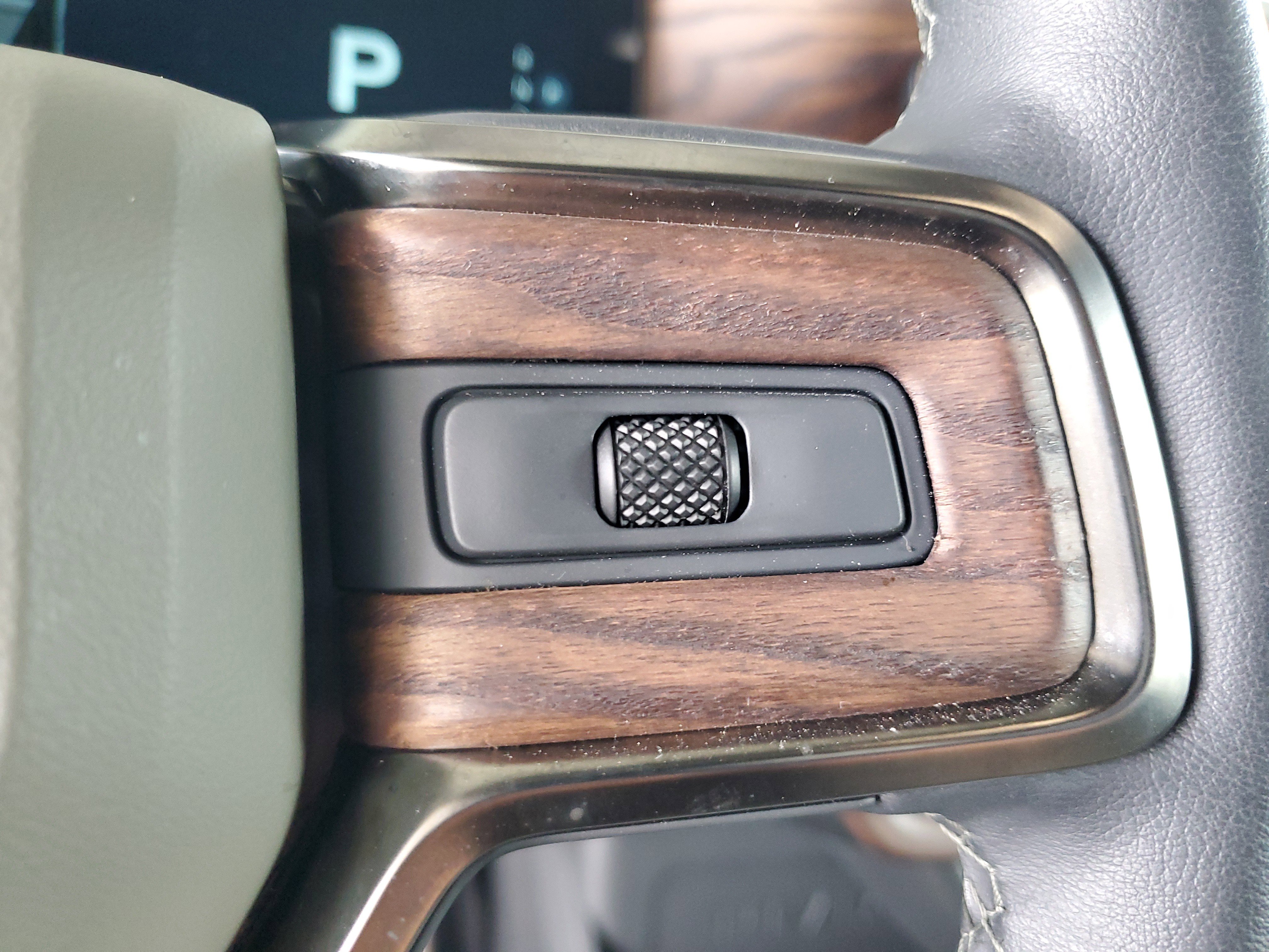 Used 2024 Rivian R1S Adventure image 26