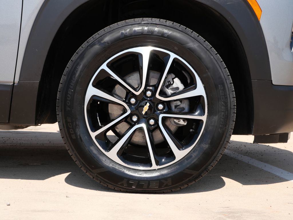 Used 2024 Chevrolet TrailBlazer LT AWD/4WD image 6