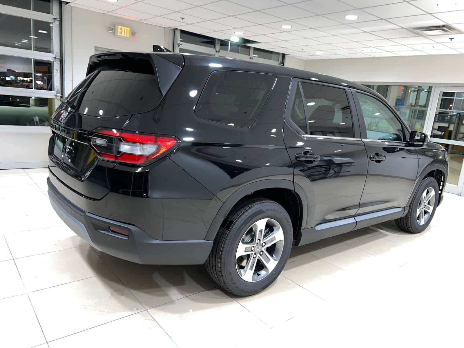 New 2025 Honda Pilot EX-L image 6