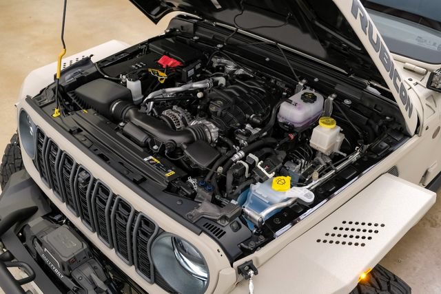 Used 2025 Jeep Gladiator Rubicon w/ Safety Group AWD/4WD image 88