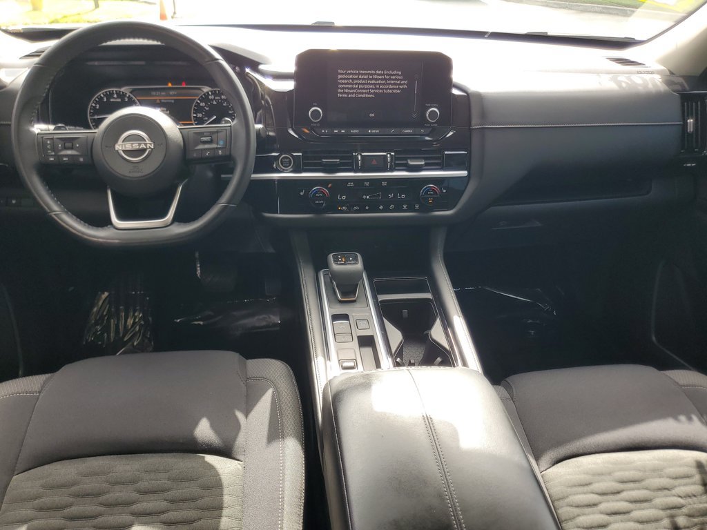 Certified 2022 Nissan Pathfinder SV w/ SV Black Package FWD image 14