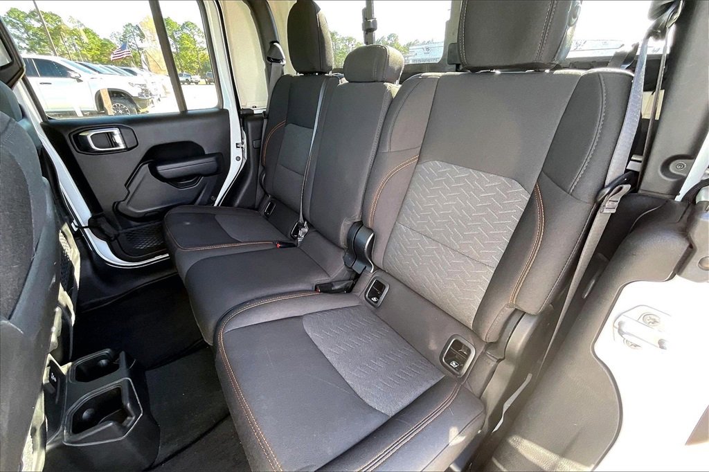 Used 2023 Jeep Gladiator Mojave image 19