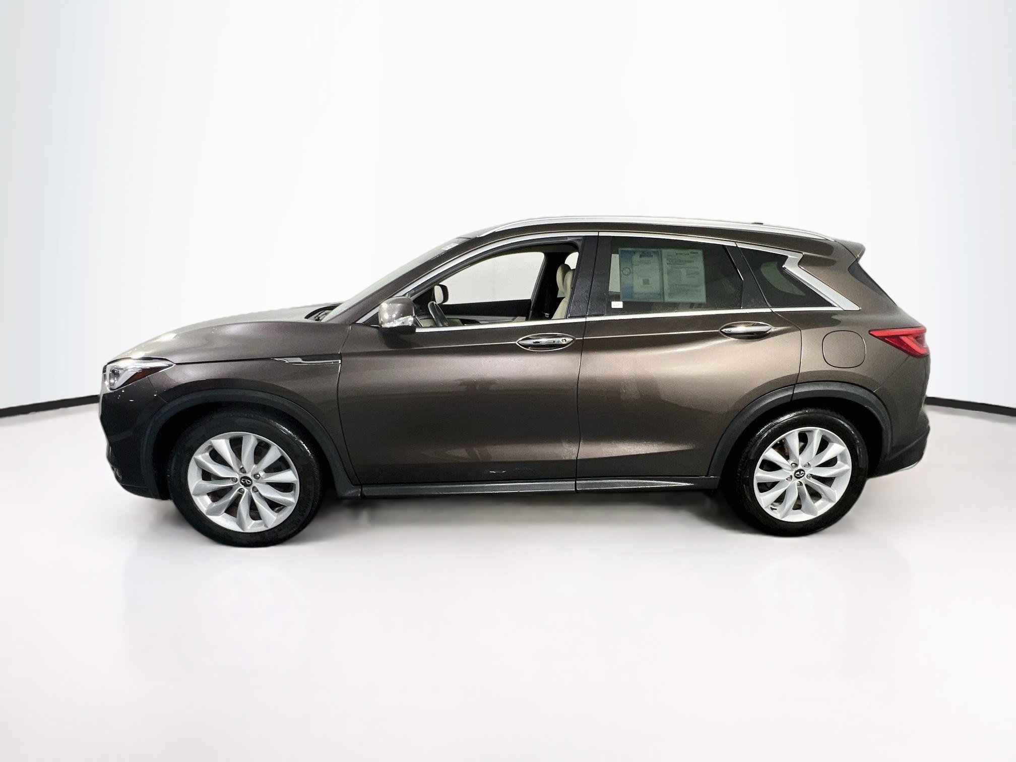 Used 2019 INFINITI QX50 Luxe AWD/4WD image 8