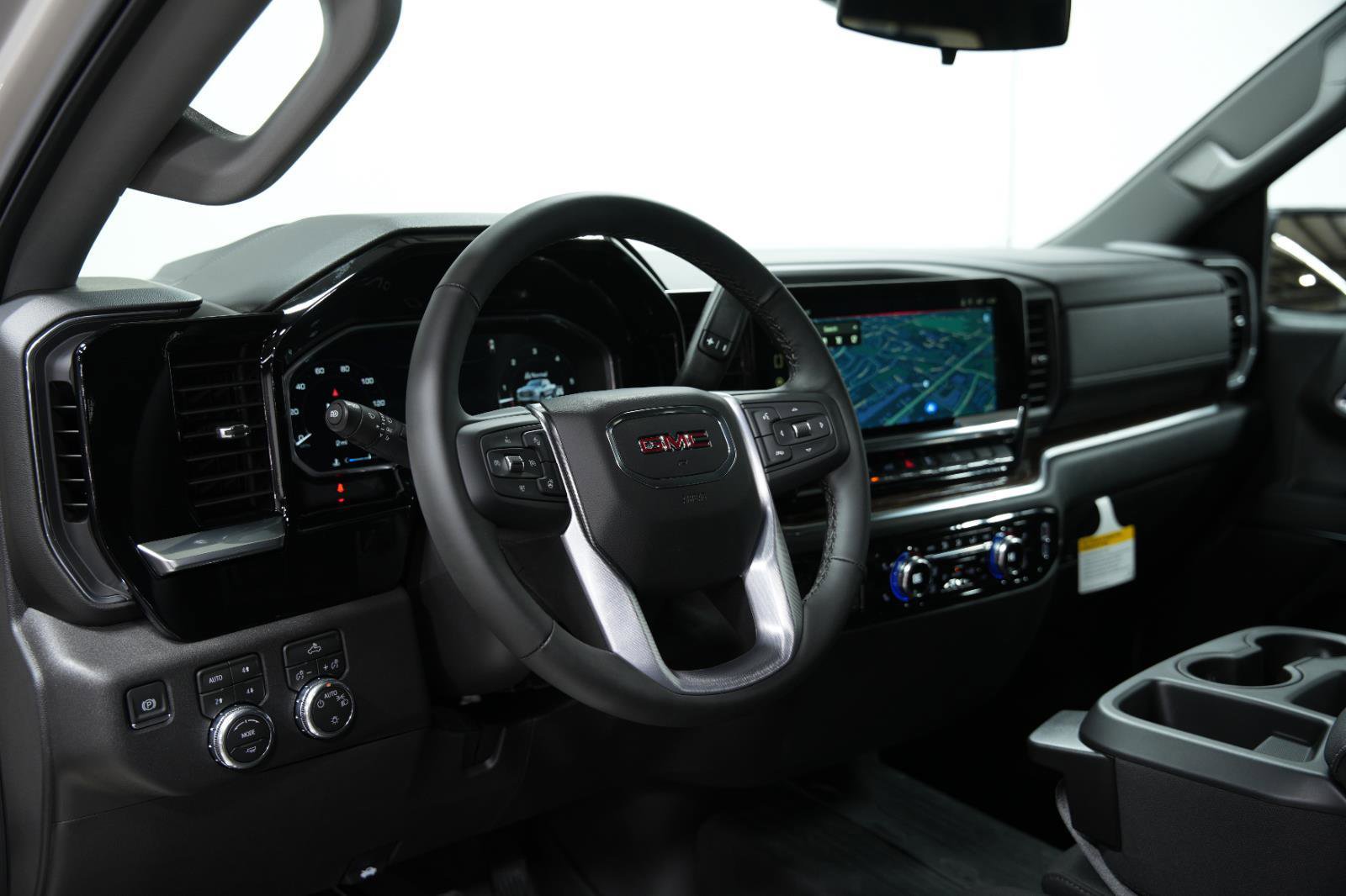 New 2026 GMC Sierra 1500 SLE image 25