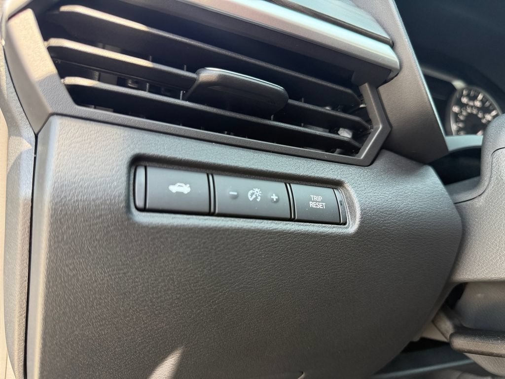 New 2026 Nissan Altima 2.5 SV AWD/4WD image 29