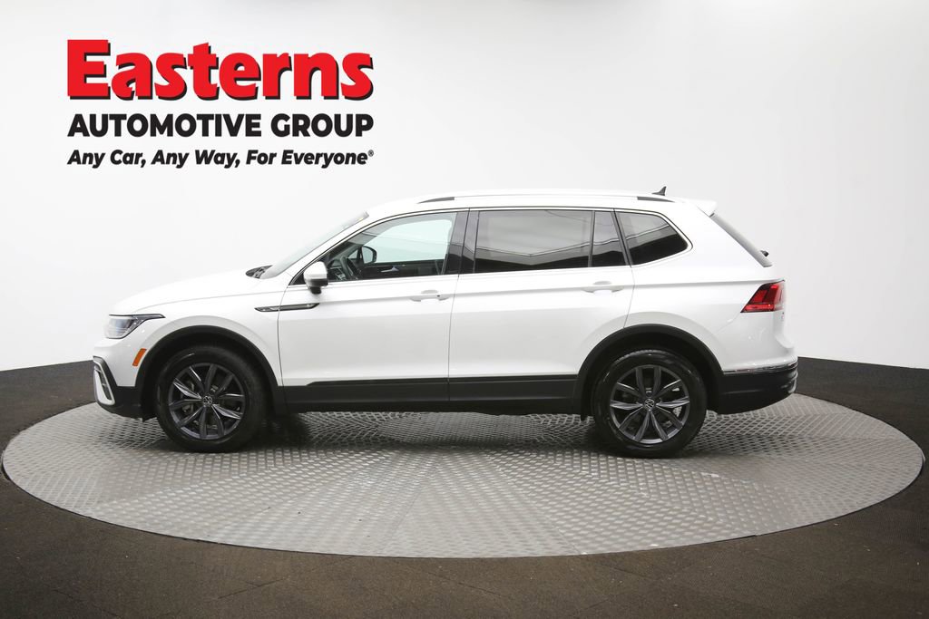 Used 2023 Volkswagen Tiguan SE image 58