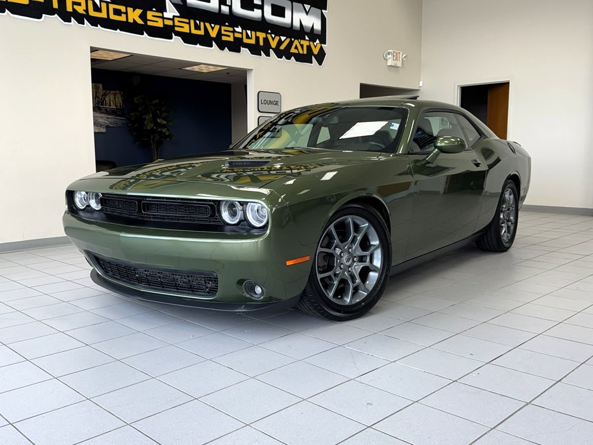 Used 2018 Dodge Challenger GT w/ Blacktop Package AWD/4WD image 2