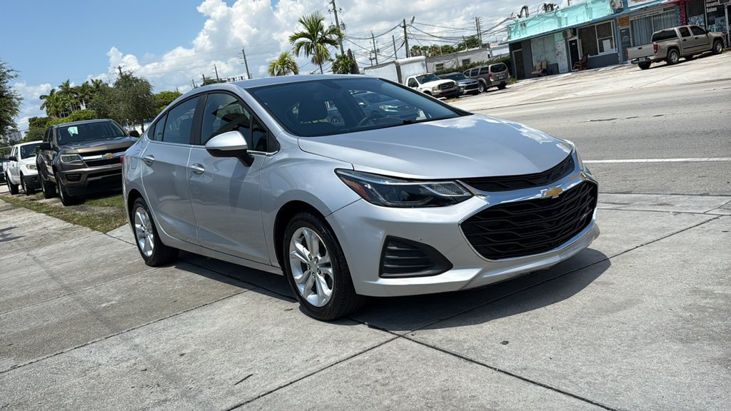 Used 2019 Chevrolet Cruze LT w/ LT Fleet Convenience Package FWD image 16