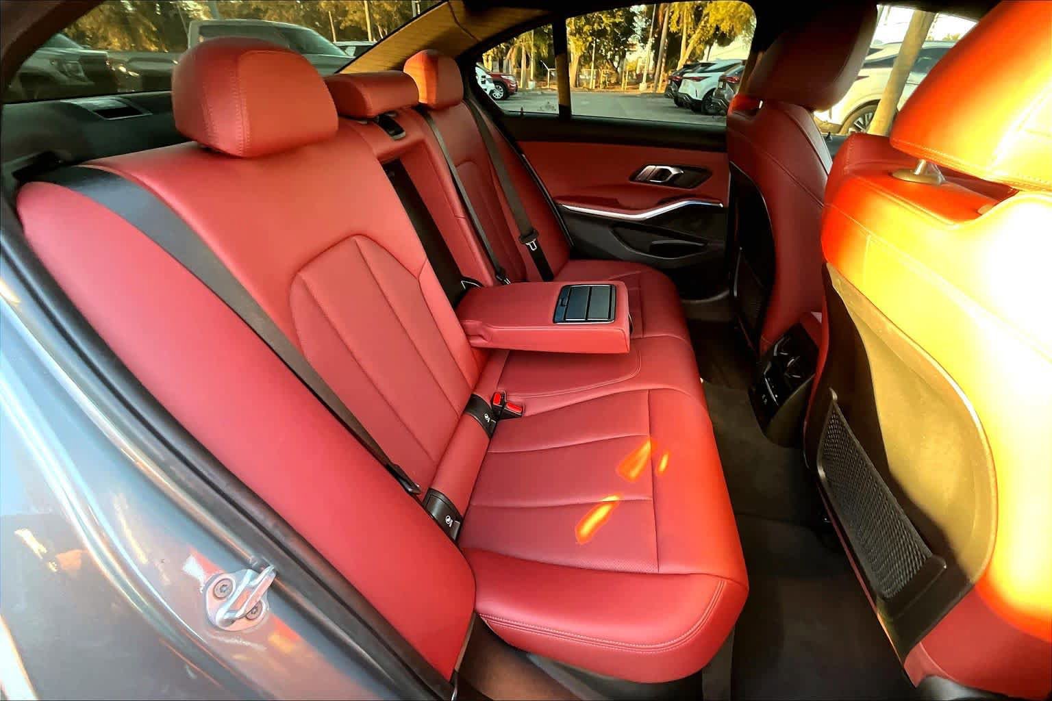 Used 2023 BMW 330i Sedan w/ Driving Assistance Package image 19