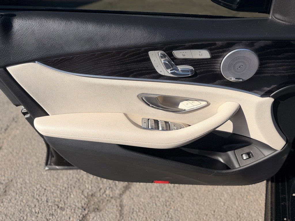 Used 2017 Mercedes-Benz E 300 4MATIC image 20