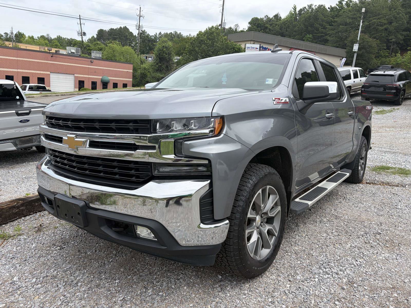 Used 2021 Chevrolet Silverado 1500 LT w/ All Star Edition Plus AWD/4WD image 3