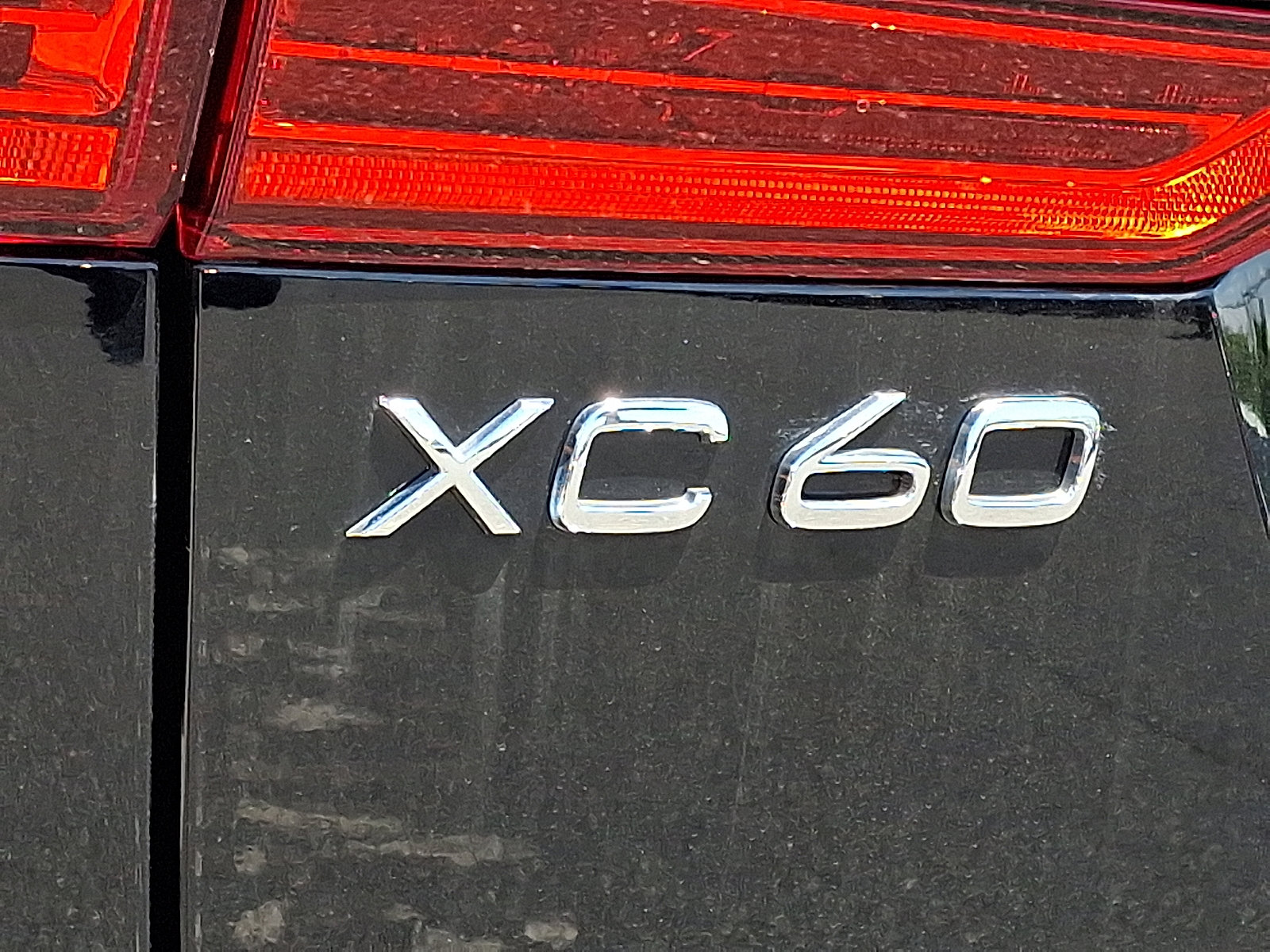 Used 2023 Volvo XC60 B5 Plus w/ Climate Package AWD/4WD image 30
