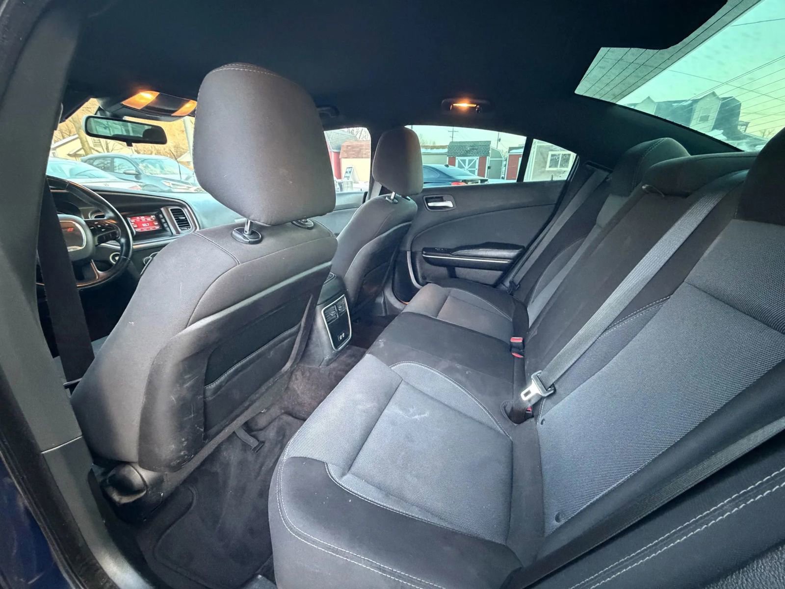 Used 2017 Dodge Charger SE image 10