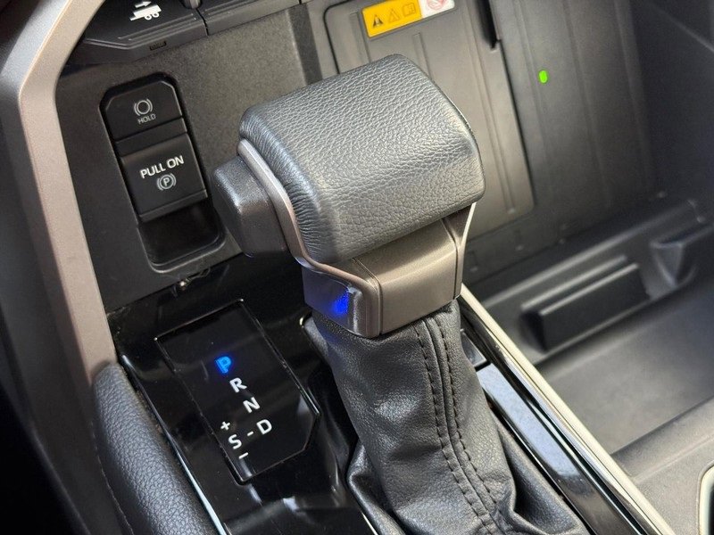 Used 2024 Toyota Tundra Limited image 27