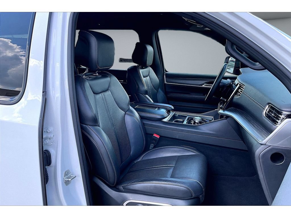 Certified 2024 Jeep Wagoneer Series II AWD/4WD image 51
