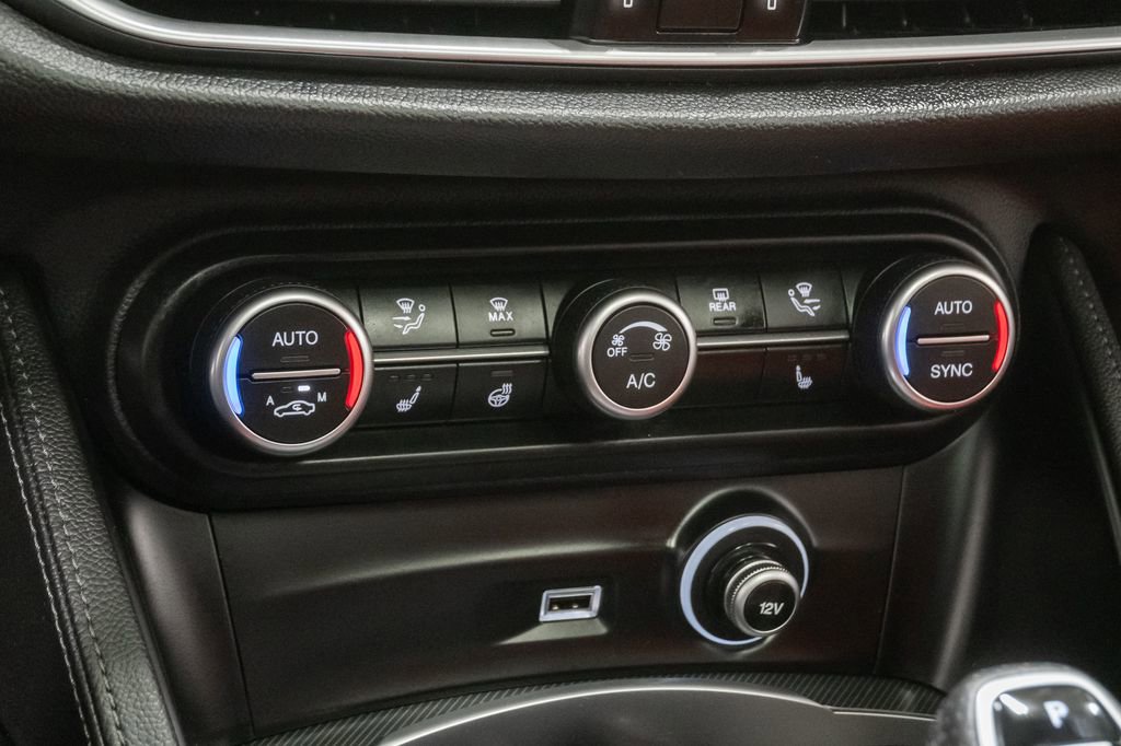 Used 2024 Alfa Romeo Stelvio Veloce image 21
